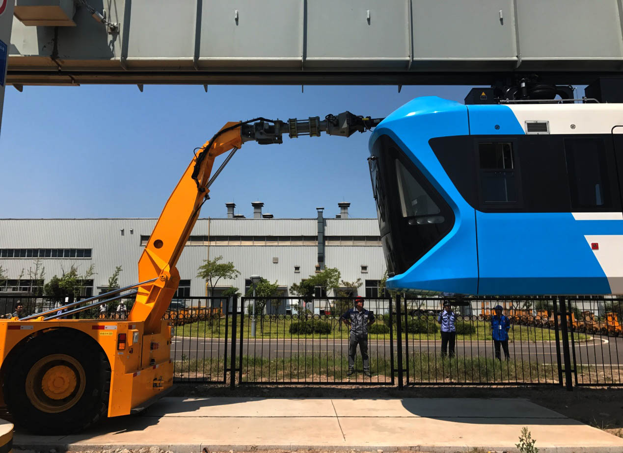 成都航發(fā)空軌列車(chē)專(zhuān)用調(diào)拉車(chē)-1.jpg